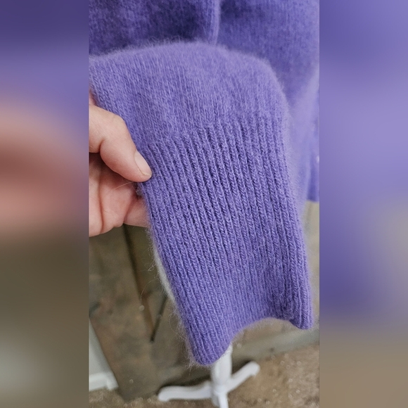 Vintage SUTTON STUDIO Wool Blend Cardigan Faux Fur Collar. Purple. XS/S - Picture 10 of 14